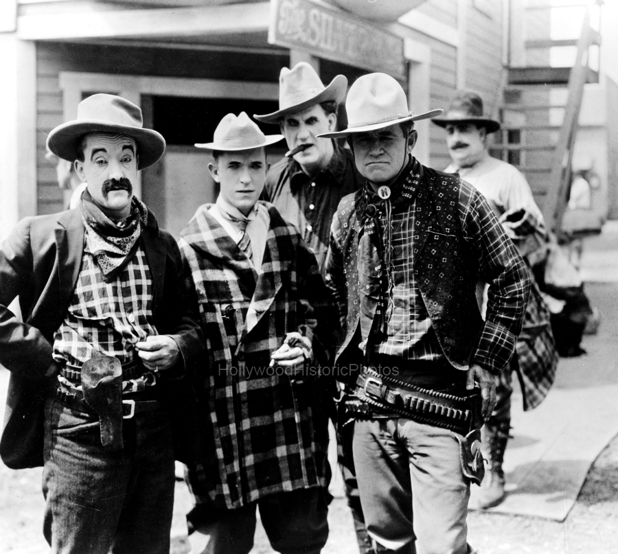 Will Rogers 1920 Stan Laurel Snub Pollard Hal Roach Studios wm.jpg